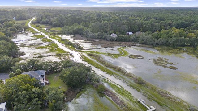 2411 Kemway Road, Johns Island, SC 29455