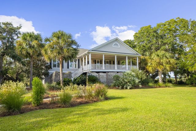 2411 Kemway Road, Johns Island, SC 29455