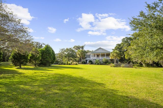 2411 Kemway Road, Johns Island, SC 29455