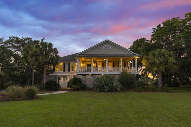 2411 Kemway Road, Johns Island, SC 29455