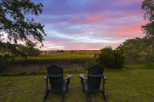 2411 Kemway Road, Johns Island, SC 29455