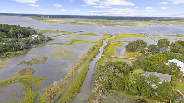 2411 Kemway Road, Johns Island, SC 29455