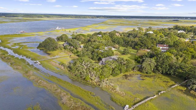 2411 Kemway Road, Johns Island, SC 29455