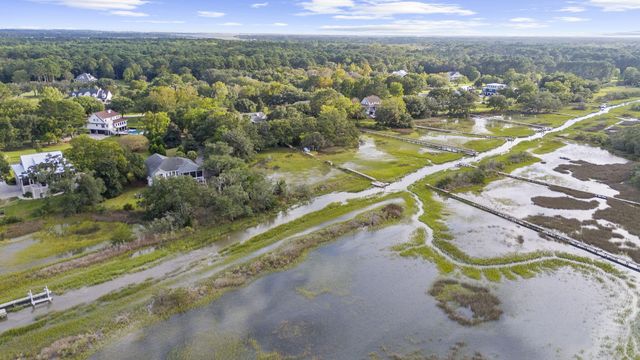 2411 Kemway Road, Johns Island, SC 29455