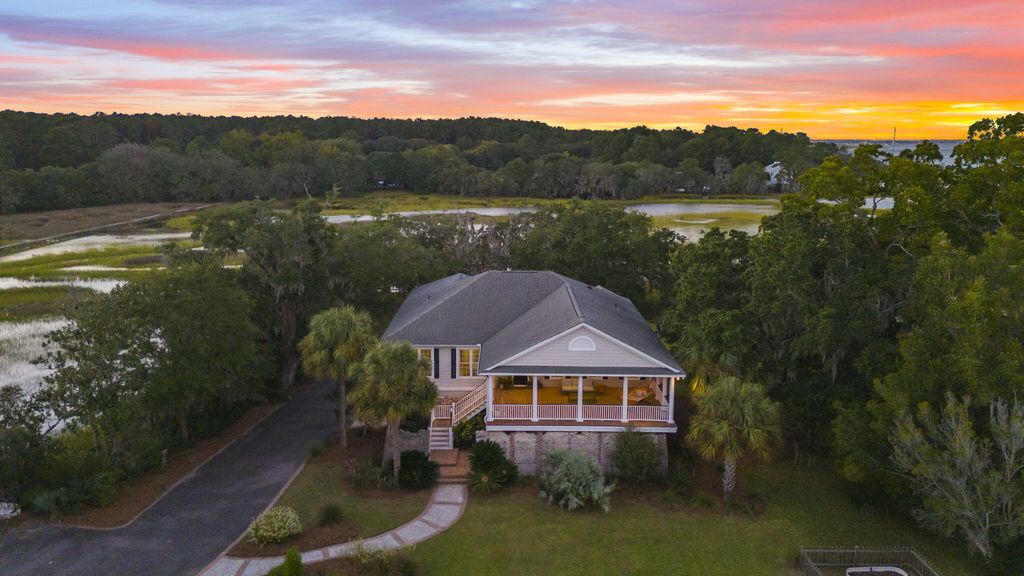 2411 Kemway Road, Johns Island, SC 29455