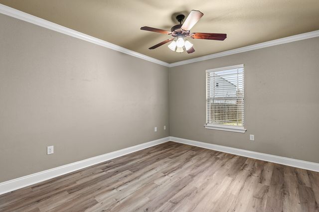 61 N Shore Circle, Waco, TX 76708