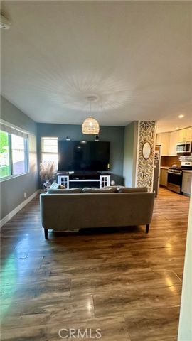 806 E 91st, Los Angeles, CA 90002