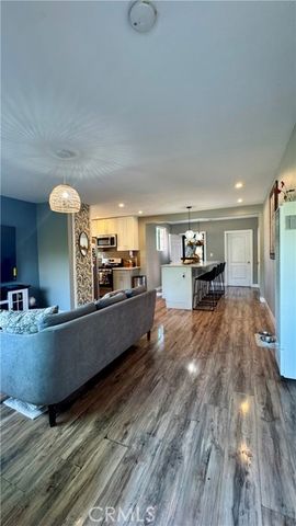 806 E 91st, Los Angeles, CA 90002