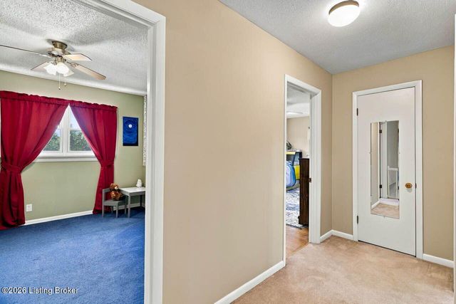 6017 Bay Pine Dr, Louisville, KY 40219