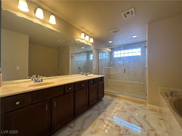 8125 Crimson Creek Court, Las Vegas, NV 89139