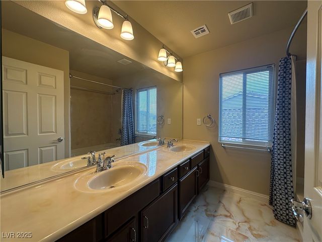 8125 Crimson Creek Court, Las Vegas, NV 89139