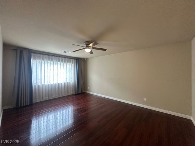 8125 Crimson Creek Court, Las Vegas, NV 89139