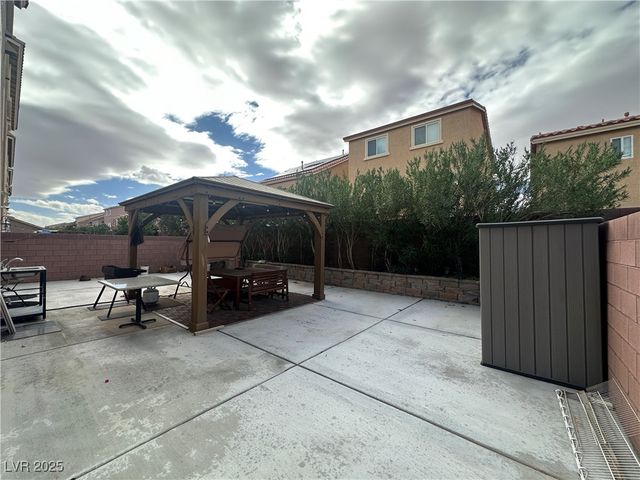 8125 Crimson Creek Court, Las Vegas, NV 89139