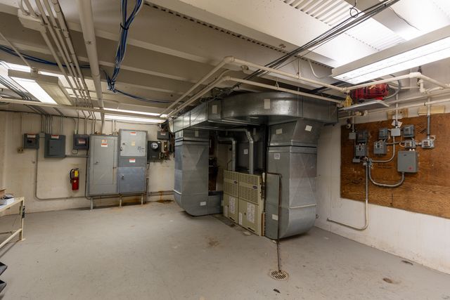 5830 W 35th Street, Cicero, IL 60804