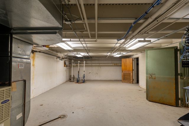 5830 W 35th Street, Cicero, IL 60804