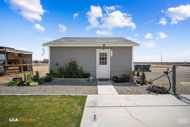 28178 Cosworth Avenue, Taft, CA 93268