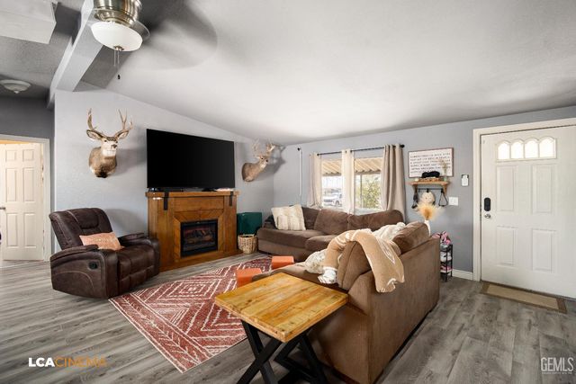 28178 Cosworth Avenue, Taft, CA 93268