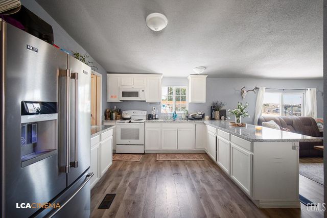 28178 Cosworth Avenue, Taft, CA 93268