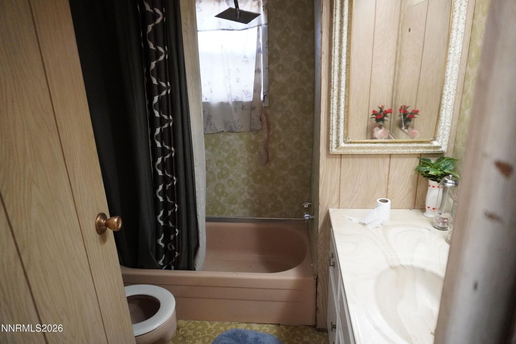 Image 14 of property listing at 185 Kennedy Drive, Reno, NV 89506