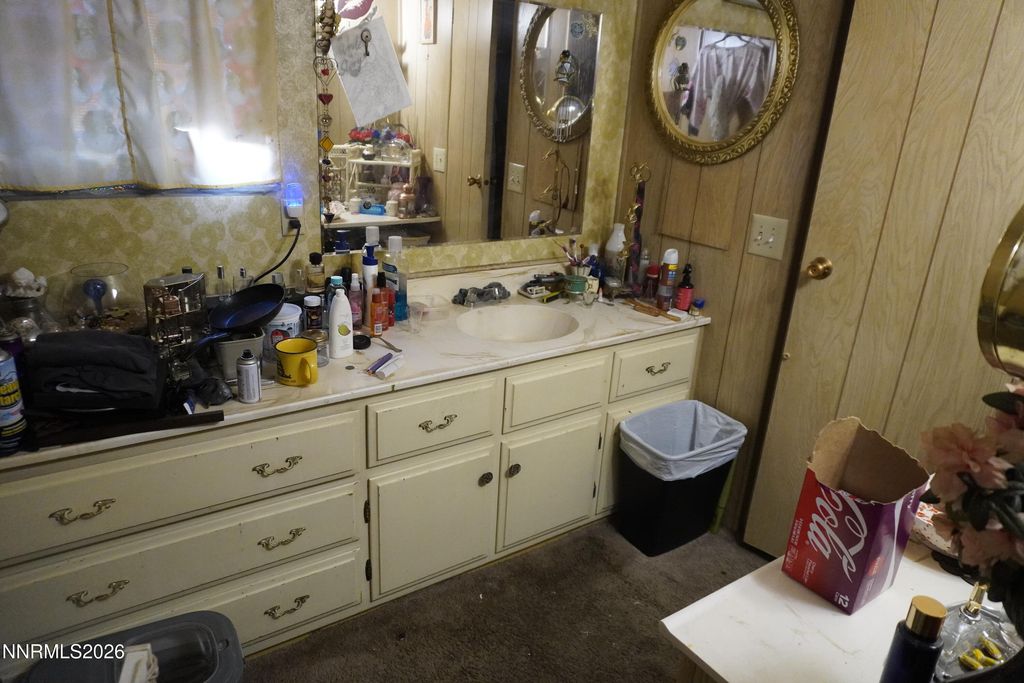 Image 15 of property listing at 185 Kennedy Drive, Reno, NV 89506