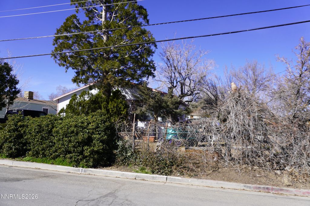 Image 3 of property listing at 185 Kennedy Drive, Reno, NV 89506