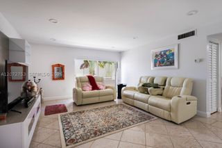 7757 SW 86th St C-218, Miami, FL 33143