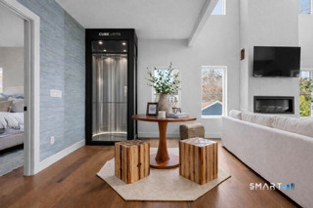 2 Old South Cove Road, Old Saybrook, CT 06475