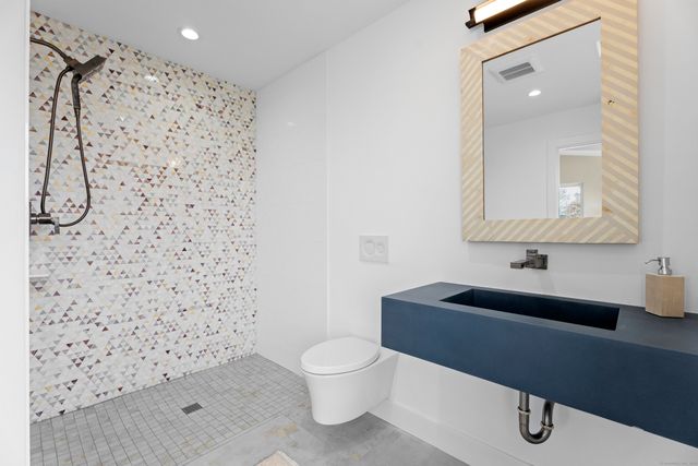 2 Old South Cove Road, Old Saybrook, CT 06475