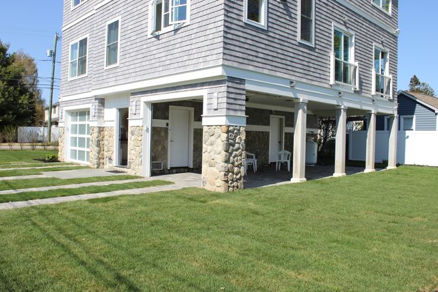 2 Old South Cove Road, Old Saybrook, CT 06475