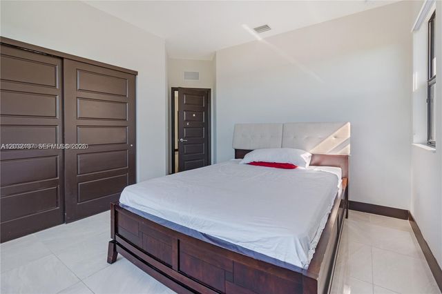 13659 SW 159th Avenue ., Miami, FL 33196