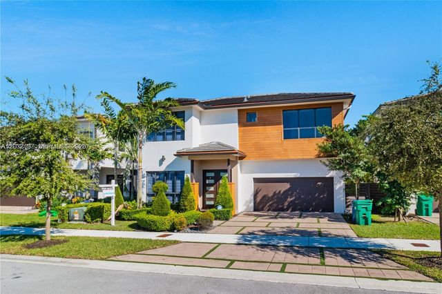 13659 SW 159th Avenue ., Miami, FL 33196