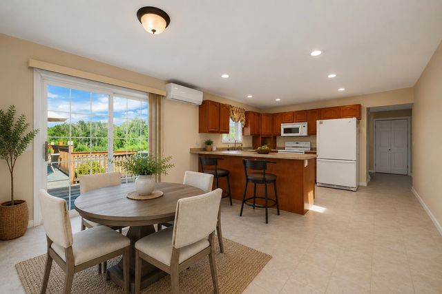 84 Fremont Road, Raymond, NH 03077