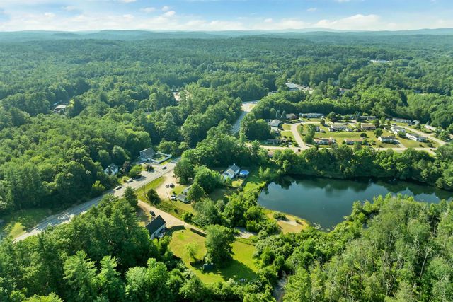 84 Fremont Road, Raymond, NH 03077