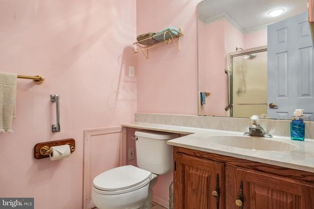 929 LARKSPUR PL S, Mount Laurel, NJ 08054