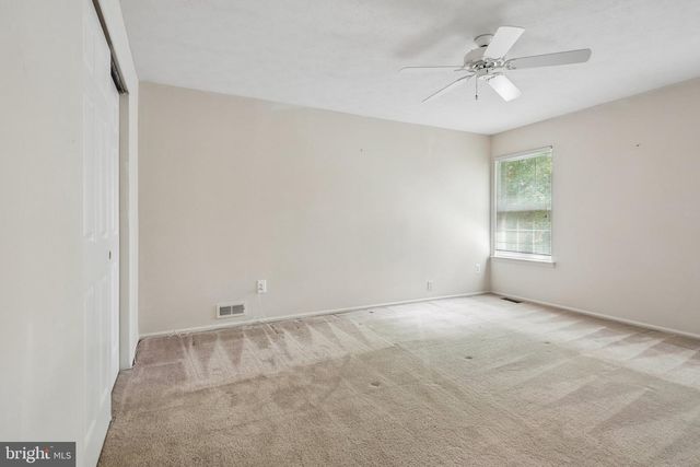 929 LARKSPUR PL S, Mount Laurel, NJ 08054