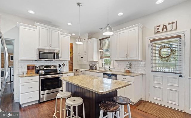 145 HOFFMANSVILLE RD, Barto, PA 19504