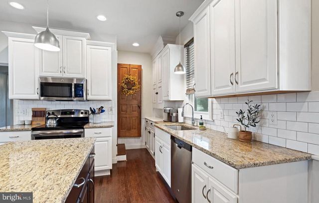 145 HOFFMANSVILLE RD, Barto, PA 19504