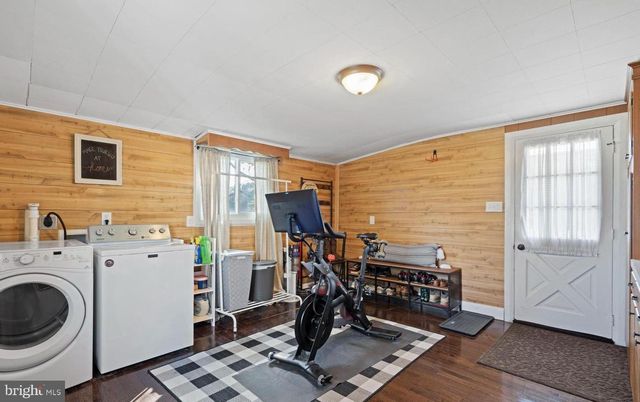 145 HOFFMANSVILLE RD, Barto, PA 19504