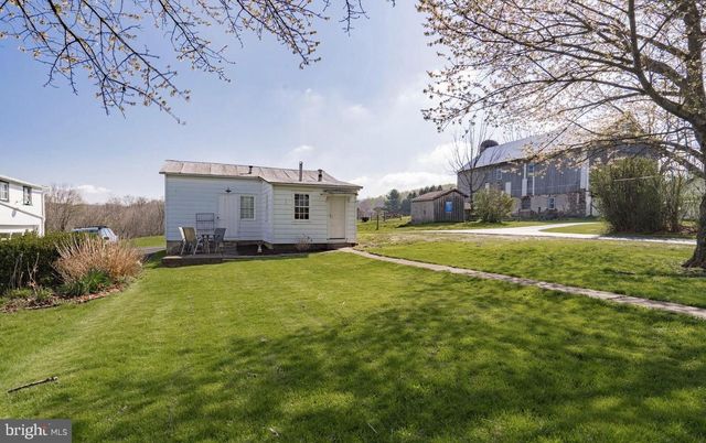 145 HOFFMANSVILLE RD, Barto, PA 19504