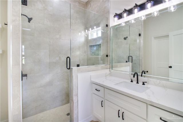 810 Azalea Street, Mission, TX 78573