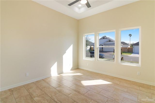 810 Azalea Street, Mission, TX 78573