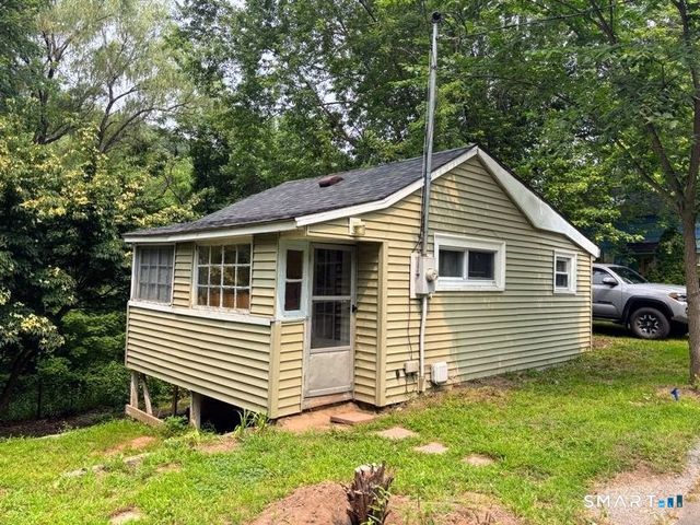 17&21 Winter Avenue, Deep River, CT 06417