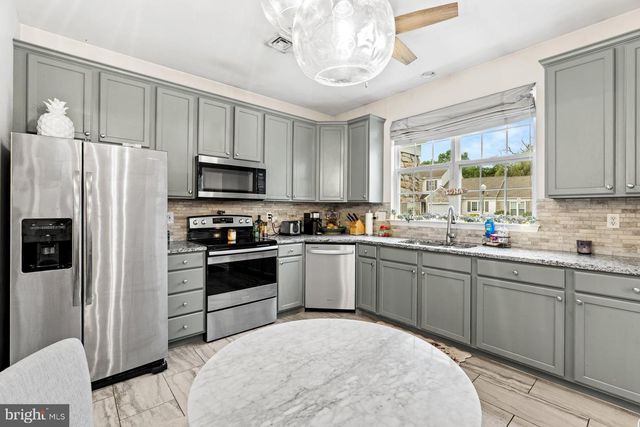 640 SPRINGHOUSE LN, Hummelstown, PA 17036
