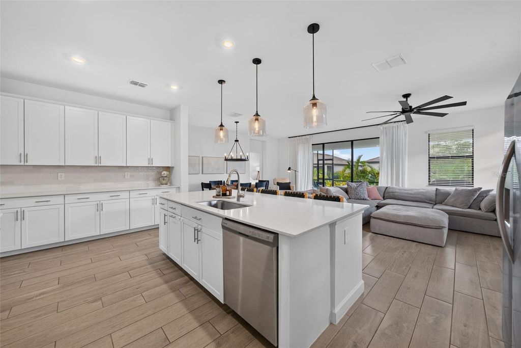 Image 48 of property listing at 15126 MISTY WATER CROSSING, Bradenton, FL 34211