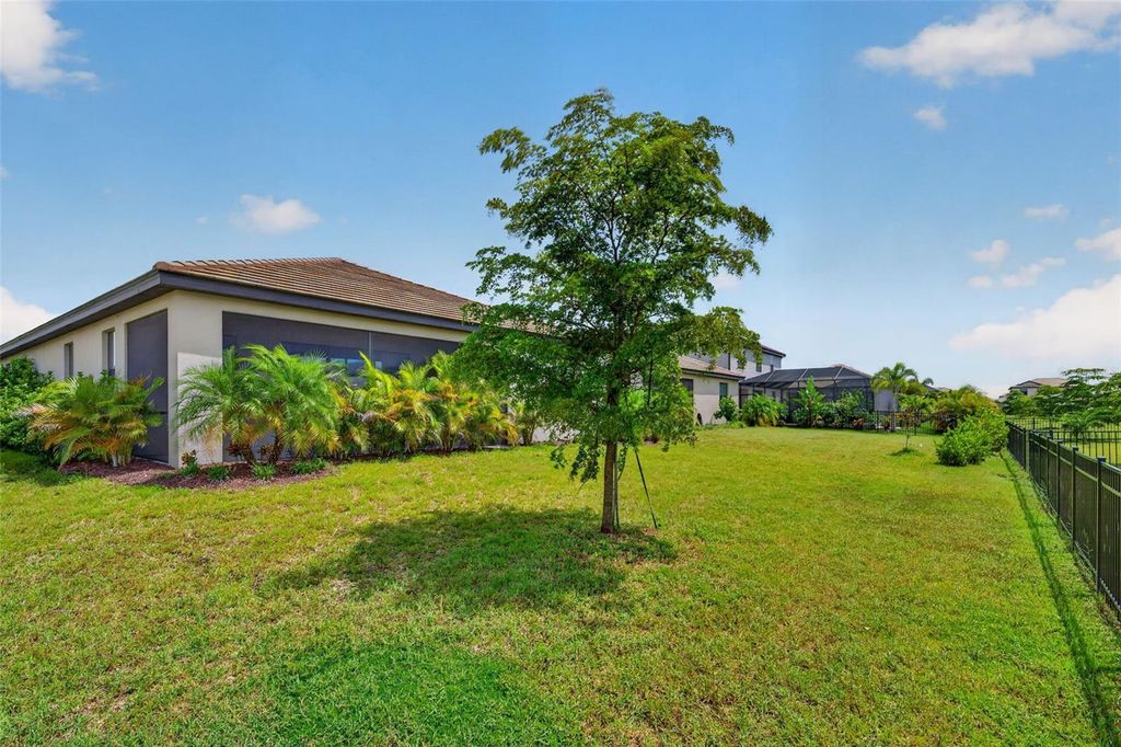 Image 61 of property listing at 15126 MISTY WATER CROSSING, Bradenton, FL 34211