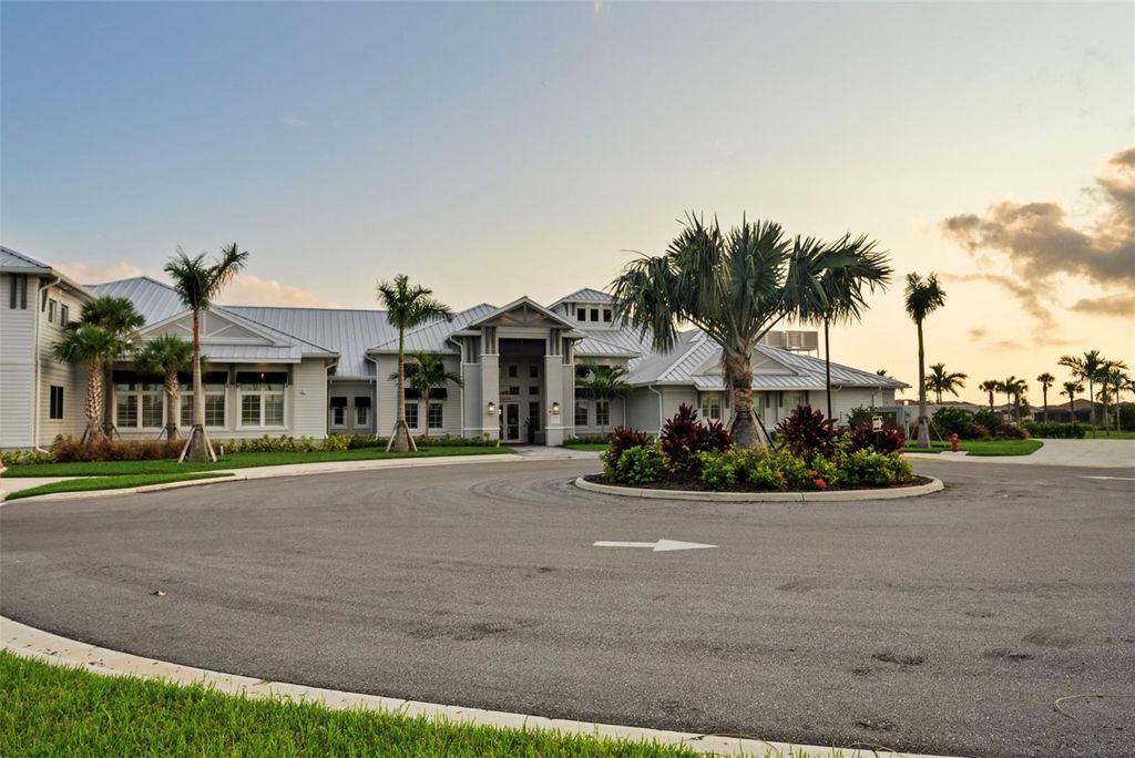 Image 85 of property listing at 15126 MISTY WATER CROSSING, Bradenton, FL 34211
