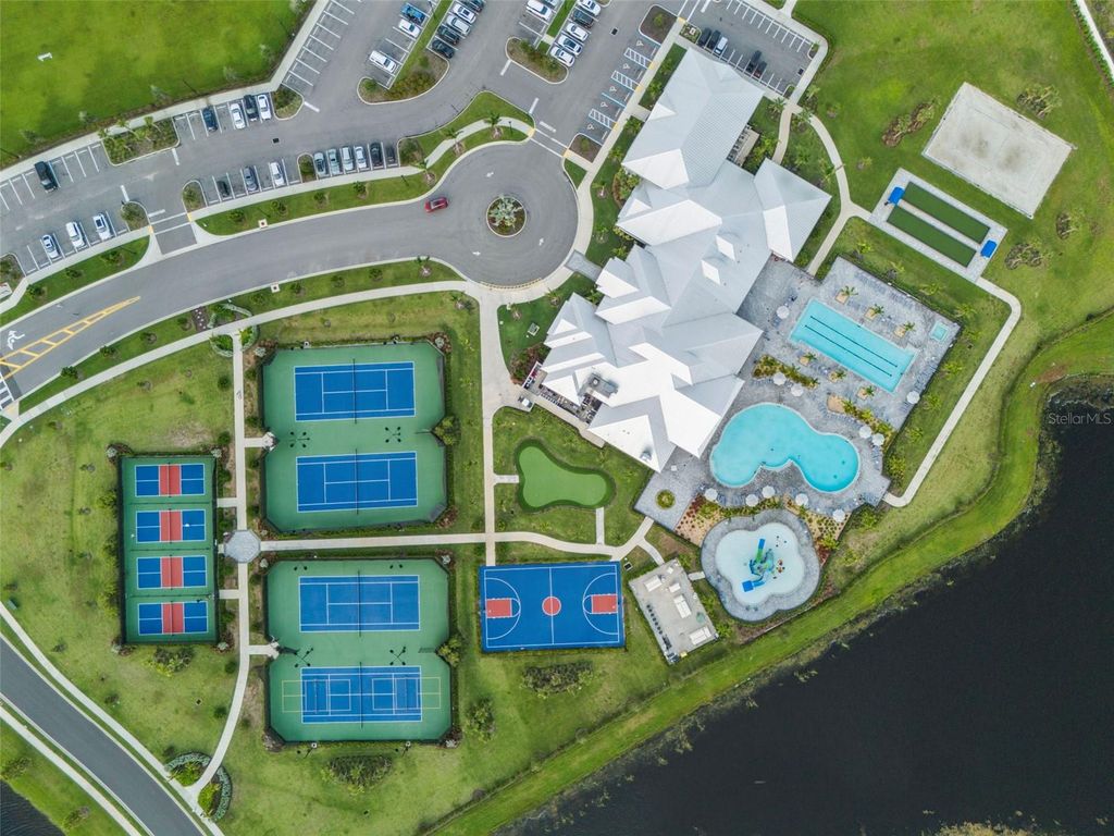 Image 92 of property listing at 15126 MISTY WATER CROSSING, Bradenton, FL 34211