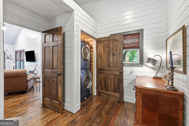 6174 Crow Creek Road, Lakemont, GA 30552