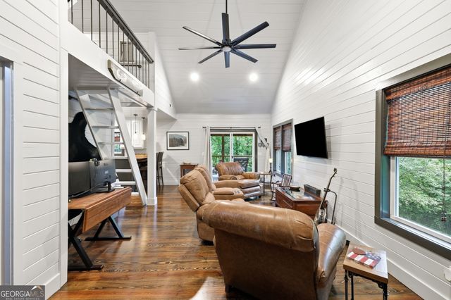 6174 Crow Creek Road, Lakemont, GA 30552