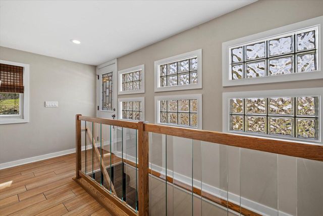 523 Valley ROAD, Twin Lakes, WI 53181